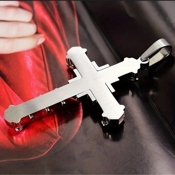 Mens Steel Cross Pendant Necklace 20 inch chain - Picture 6 of 8